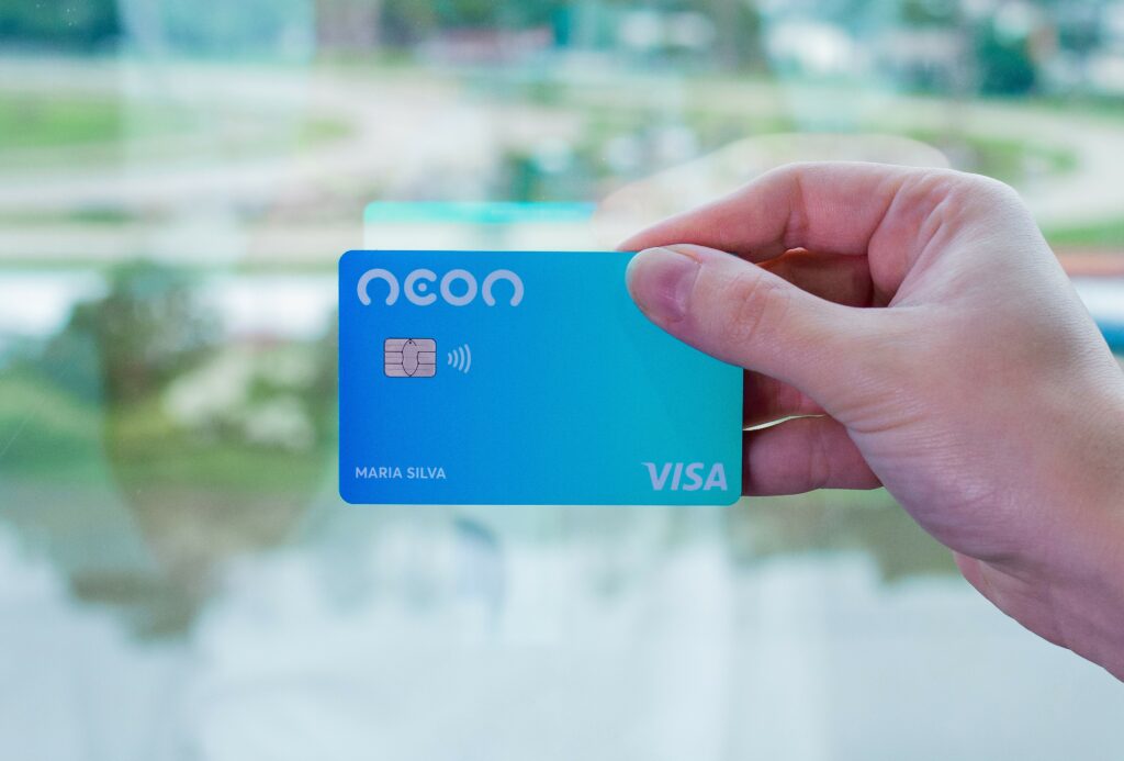 Como adquirir as vantagens do cartão de crédito Neon – OMES
